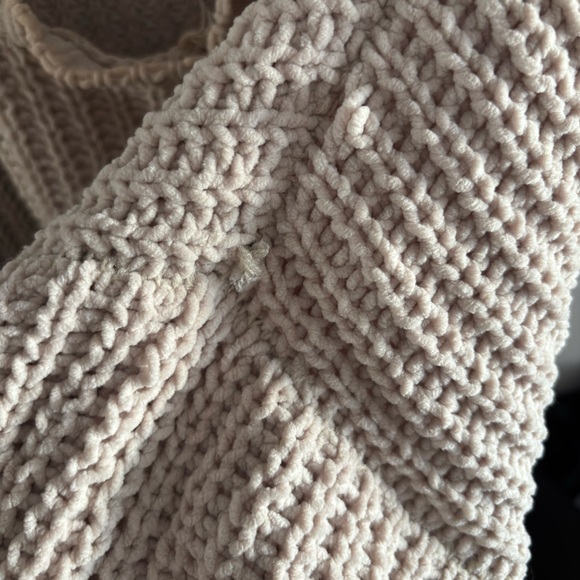 POL Oversized Chunky Chenille Sweater Size Large - Picture 7 of 9